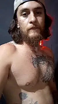 Snapshot of raymon616 chatting on 10-23-25, 02:33 raymon616 online show from 10-23-25, 02:33