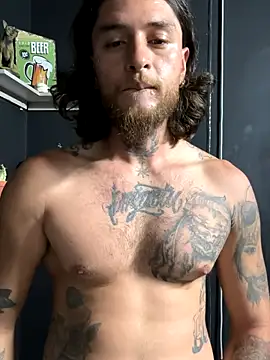 Snapshot of raymon616 chatting on 10-30-25, 11:05 raymon616 online show from 10-30-25, 11:05