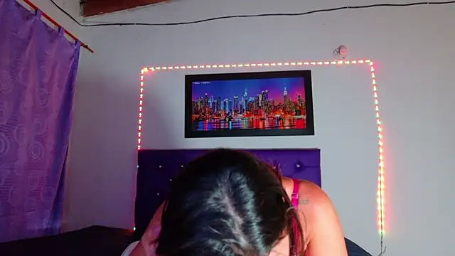 colombianmilf  online show from 11-14-25, 03:38