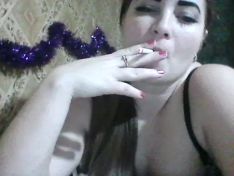 Snapshot of Elizabeth_Meow chatting on 12-19-25, 07:32 Elizabeth Meow online show from 12-19-25, 07:32