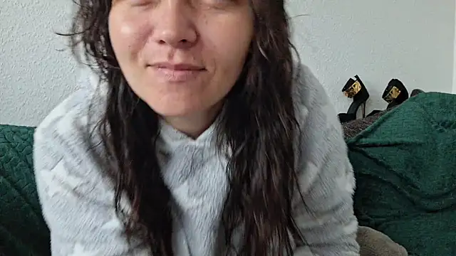 Cyndee Winter online show from 09-24-25, 06:39