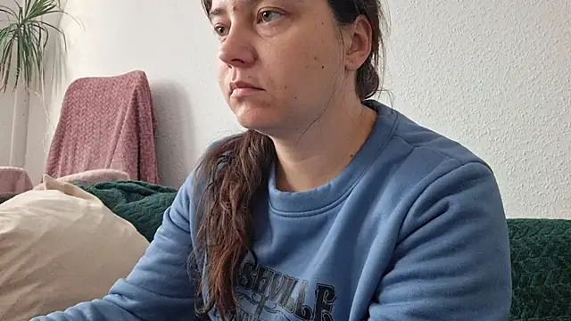 Cyndee Winter online show from 11-02-25, 01:35