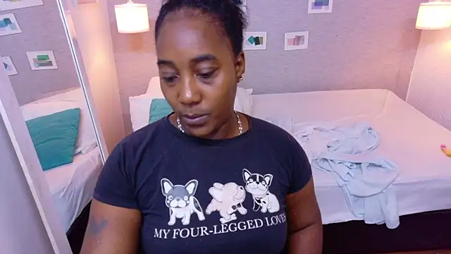 kiara evanss online show from 10-29-25, 02:52