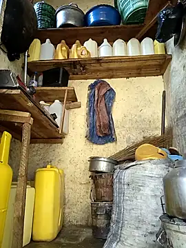 pretty amaal online show from 10-17-25, 07:22