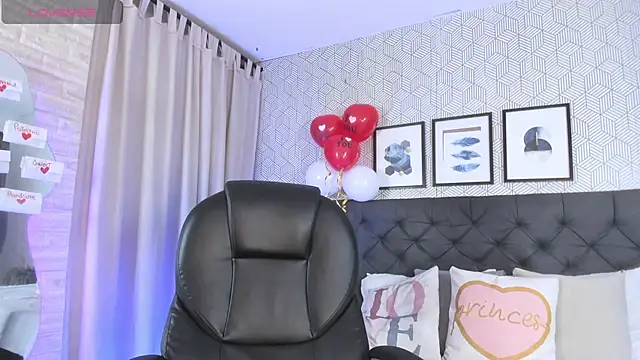 Snapshot of emma__smith1 chatting on 02-15-25, 12:22 emma smith1 online show from 02-15-25, 12:22