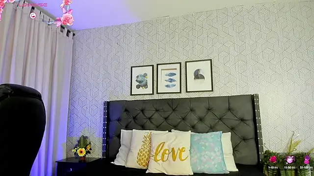 Snapshot of emma__smith1 chatting on 03-03-25, 12:27 emma smith1 online show from 03-03-25, 12:27