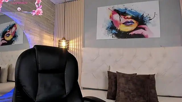 Snapshot of emma__smith1 chatting on 09-22-25, 12:29 emma smith1 online show from 09-22-25, 12:29