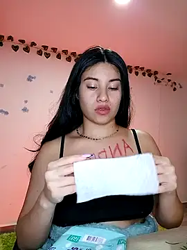 tara20  online show from 12-07-24, 08:33