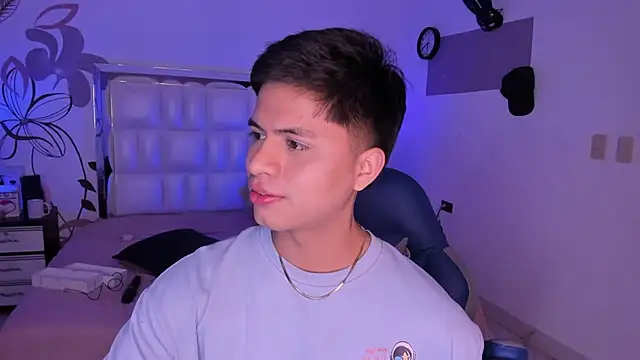 Niicky1  online show from 12-30-24, 11:49