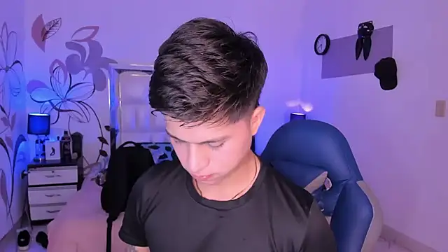 Niicky1  online show from 01-25-25, 09:14