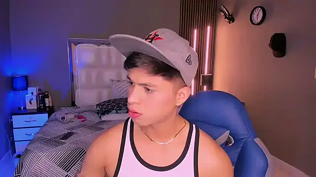 Niicky1  online show from 03-11-25, 08:53