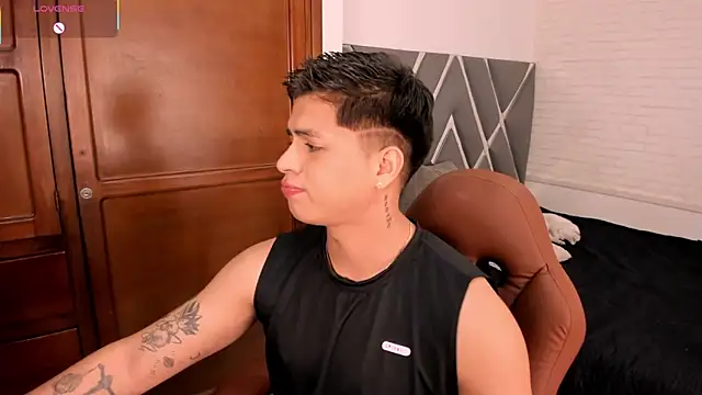 Niicky1  online show from 02-20-26, 09:26