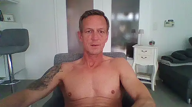 Snapshot of dirks71 chatting on 02-22-25, 11:35 dirks71 online show from 02-22-25, 11:35