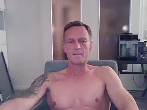 Snapshot of dirks71 chatting on 02-28-25, 06:41 dirks71 online show from 02-28-25, 06:41