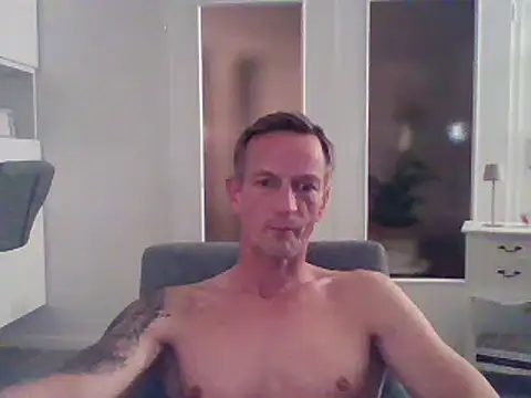 Snapshot of dirks71 chatting on 03-19-25, 06:12 dirks71 online show from 03-19-25, 06:12