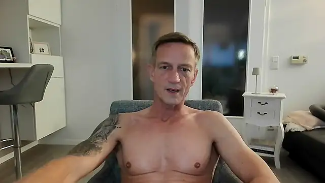 Snapshot of dirks71 chatting on 09-08-25, 05:12 dirks71 online show from 09-08-25, 05:12