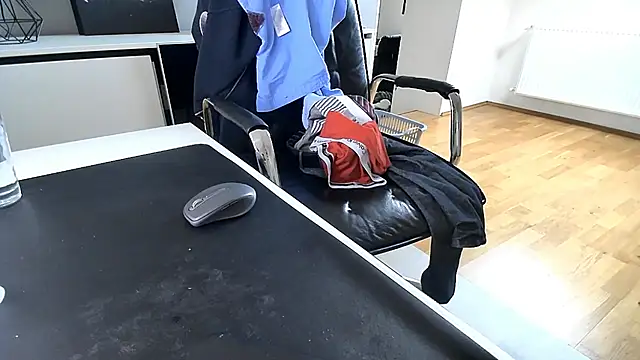 Snapshot of sperma_tributes chatting on 12-16-25, 07:57 sperma tributes online show from 12-16-25, 07:57