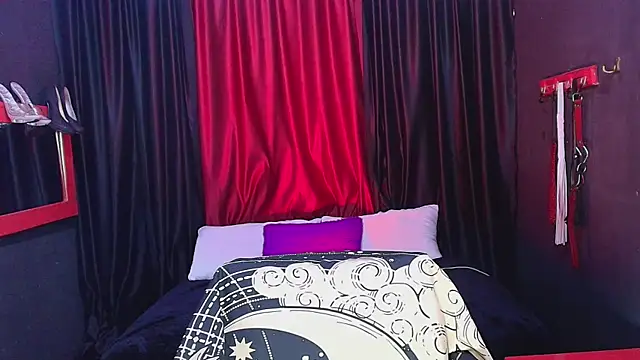 Snapshot of JadaRoberts chatting on 12-13-24, 12:17 JadaRoberts online show from 12-13-24, 12:17