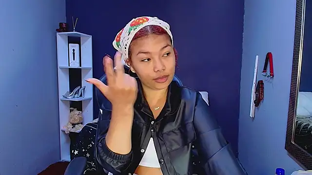 Snapshot of JadaRoberts chatting on 03-22-25, 11:32 JadaRoberts online show from 03-22-25, 11:32