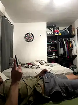 Snapshot of Magicerosxx69 chatting on 12-19-25, 02:40 Magicerosxx69 online show from 12-19-25, 02:40