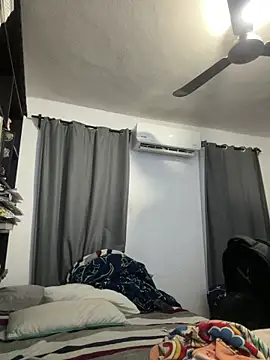 Snapshot of Magicerosxx69 chatting on 03-07-26, 05:37 Magicerosxx69 online show from 03-07-26, 05:37