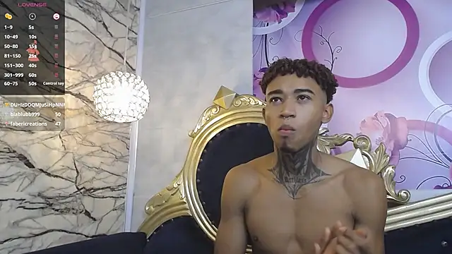 Snapshot of sexy_blacks_ chatting on 01-07-25, 02:41 sexy blacks online show from 01-07-25, 02:41