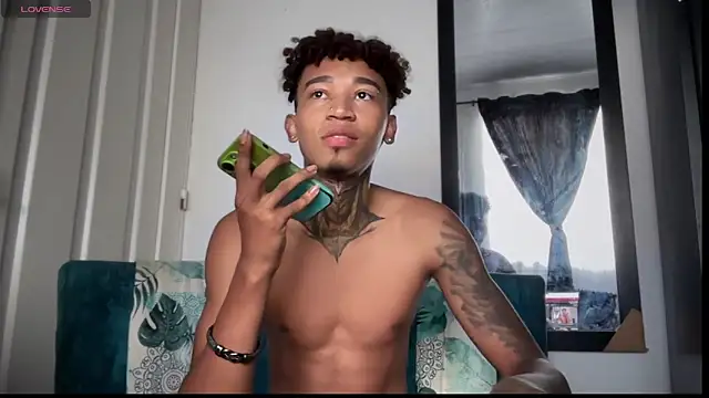 sexy blacks  online show from 11-22-25, 12:04