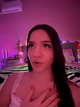 Snapshot of ShannonShanny chatting on 11-30-25, 02:21 ShannonShanny online show from 11-30-25, 02:21