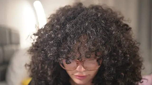 Snapshot of Moan4u chatting on 01-26-25, 12:37 Moan4u online show from 01-26-25, 12:37