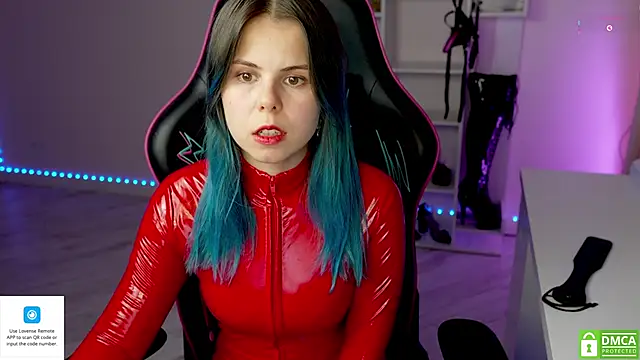 Latex Kitty online show from 12-22-25, 02:14