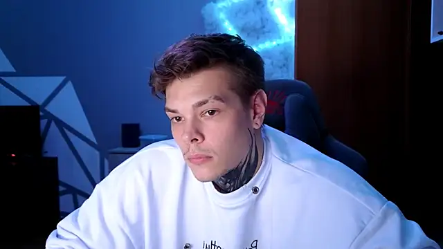 DENIS HERE online show from 12-02-24, 06:43