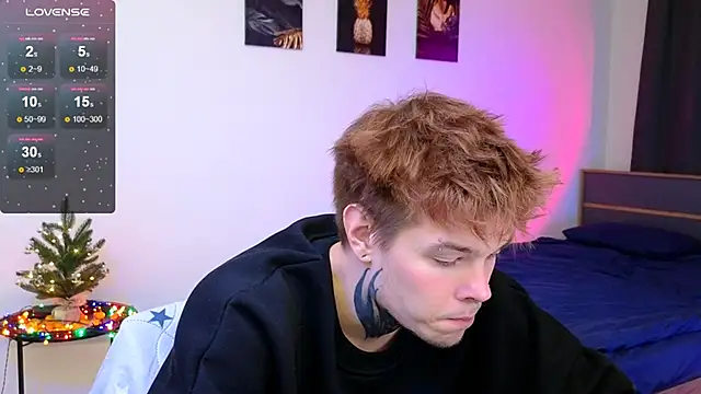 DENIS HERE online show from 12-22-25, 06:38