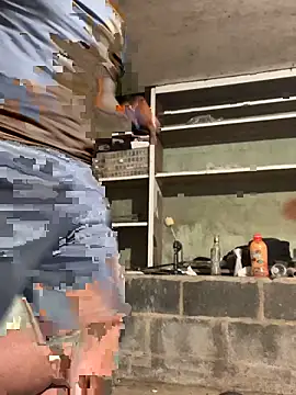 Snapshot of Jart1k1 chatting on 11-23-25, 07:02 Jart1k1 online show from 11-23-25, 07:02