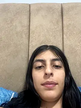 Snapshot of cristel_17 chatting on 11-22-25, 12:31 cristel 17 online show from 11-22-25, 12:31