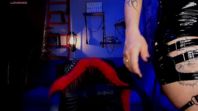 Snapshot of irregular_fetish_ chatting on 12-26-24, 08:53 irregular fetish online show from 12-26-24, 08:53