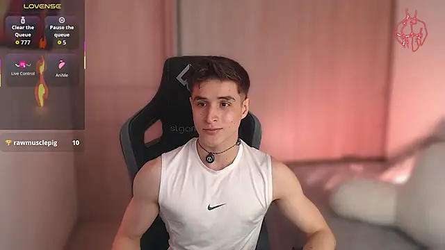 Snapshot of thomklein chatting on 01-31-26, 07:11 thomklein online show from 01-31-26, 07:11