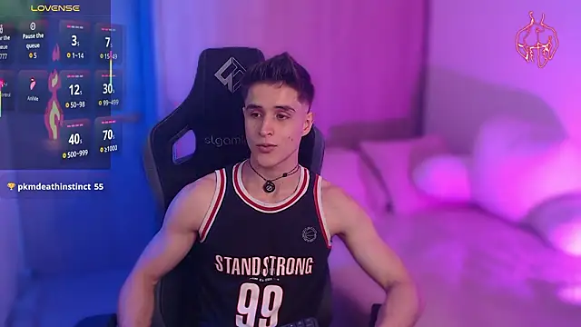 Snapshot of thomklein chatting on 02-04-26, 07:09 thomklein online show from 02-04-26, 07:09