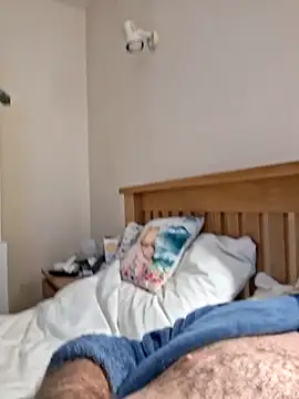 Snapshot of jonjoey123 chatting on 10-28-25, 07:23 jonjoey123 online show from 10-28-25, 07:23