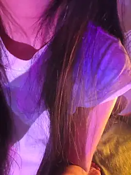 aloneathome online show from 11-26-25, 07:20