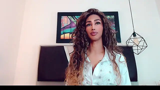 hilary rodriguez online show from 12-16-25, 07:08