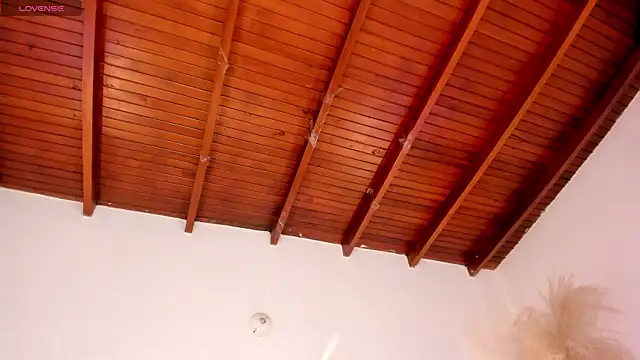 sofhiaa adaams online show from 10-20-25, 10:10