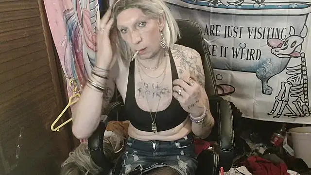 Ombeline1 online show from 02-01-26, 07:18