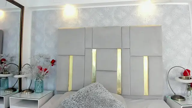 Camilaa Sanchez  online show from 11-25-25, 12:16