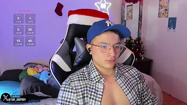 AustinSummerr online show from 12-12-24, 04:43
