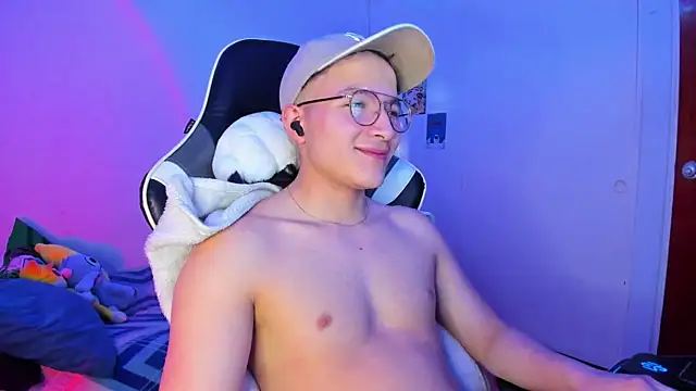 AustinSummerr online show from 02-01-25, 01:20