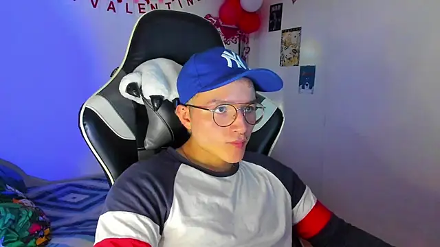 AustinSummerr online show from 02-10-25, 03:53