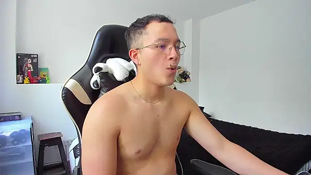 AustinSummerr online show from 09-25-25, 04:11