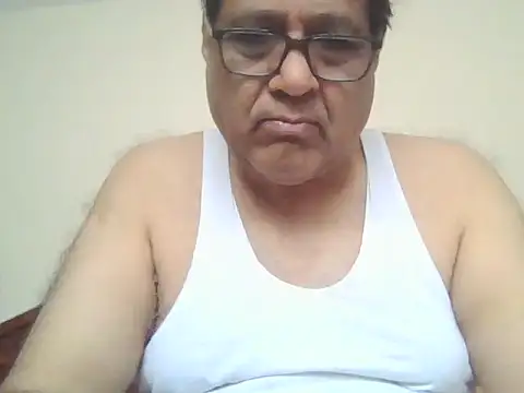 Nuttysub online show from 10-18-25, 01:52