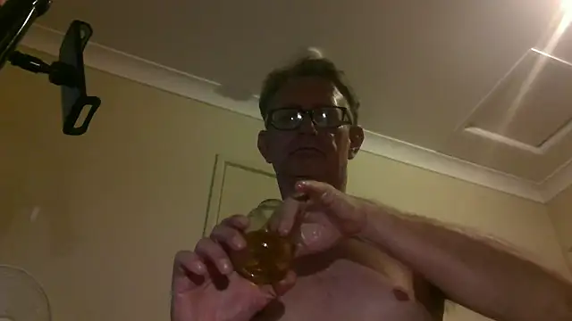 Snapshot of butseriouslykahnt chatting on 01-18-25, 05:37 butseriouslykahnt online show from 01-18-25, 05:37