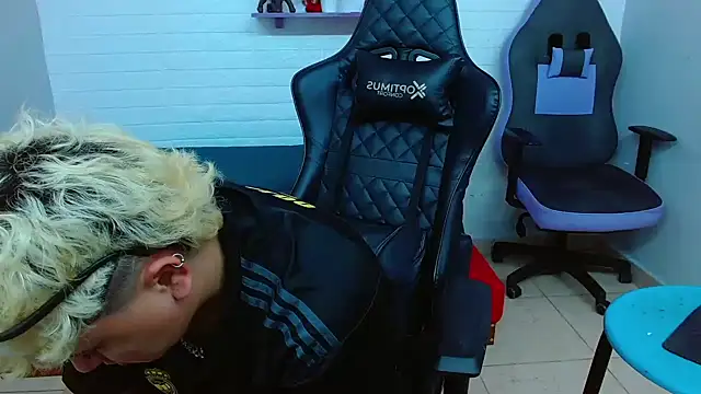 isabeautyx19 online show from 01-12-25, 05:54